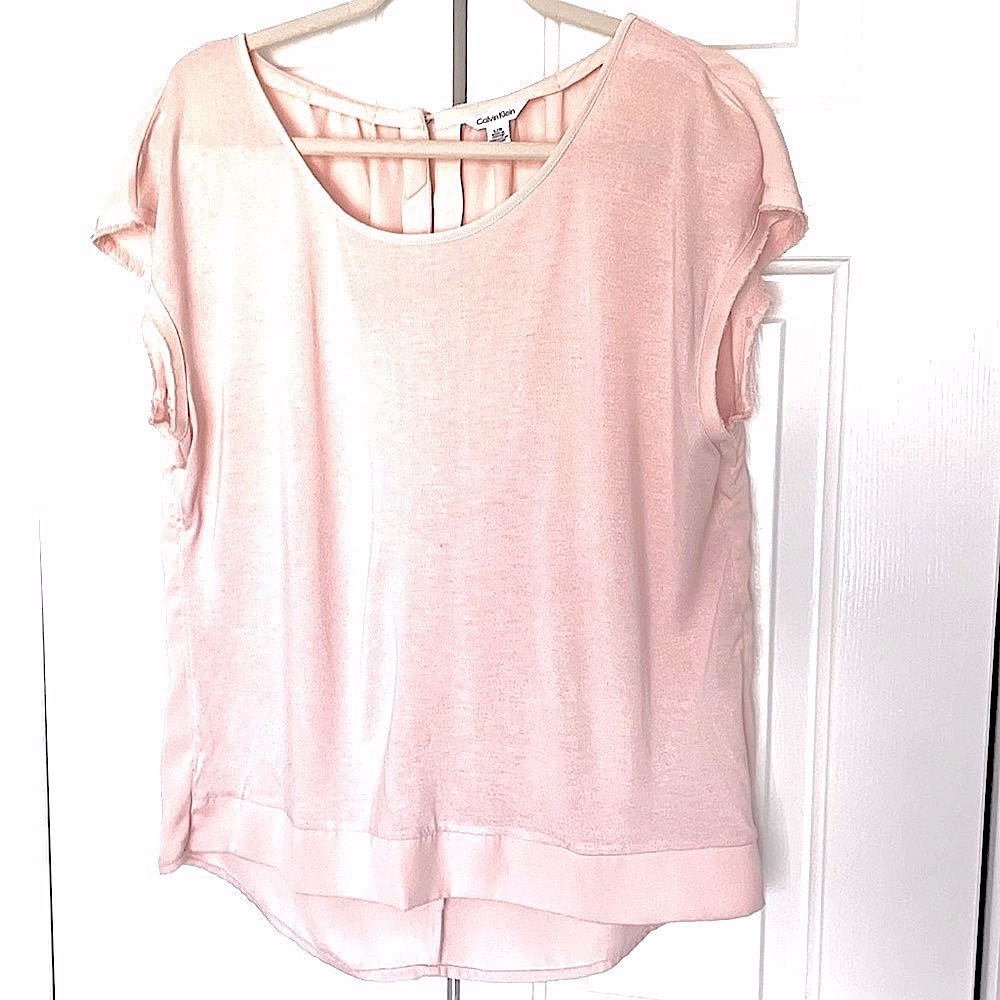 Calvin Klein L blush top